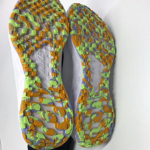 Women’s Nike Revolution 6 NN PRM White/Black/Multi colored DO9475-100 USED SZ 8 - Picture 6 of 11